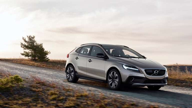 Εντυπωσιακό facelift για Volvo V40 και V40 Cross Country