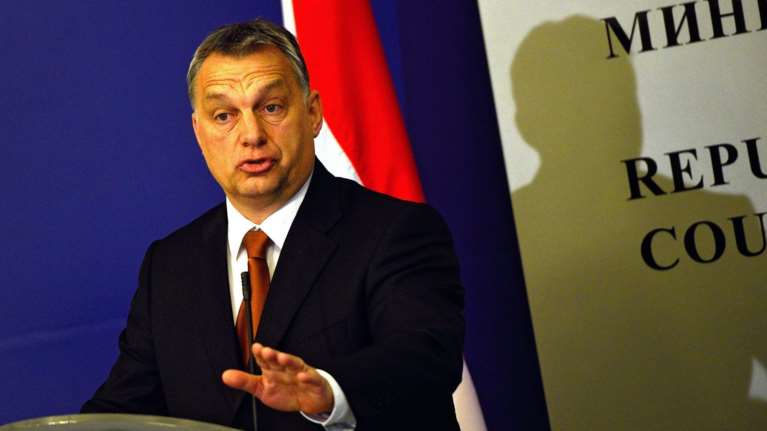 «Βόμβα» 'Oρμπαν: Ζητά δημοψήφισμα για τους πρόσφυγες