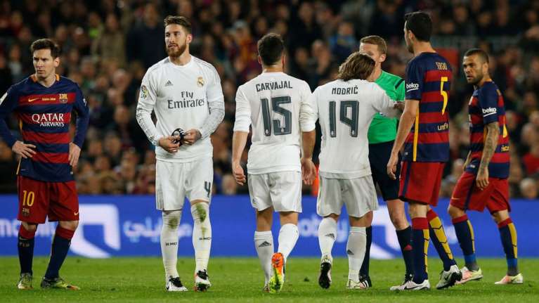 «Κόκκινη κάρτα» από Κομισιόν σε Ρεαλ, Μπαρτσελόνα