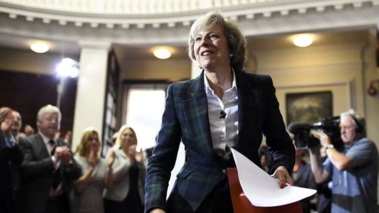 Το πρώτο βήμα για την πρωθυπουργία της Βρετανίας έκανε η Τερέσα Μέι