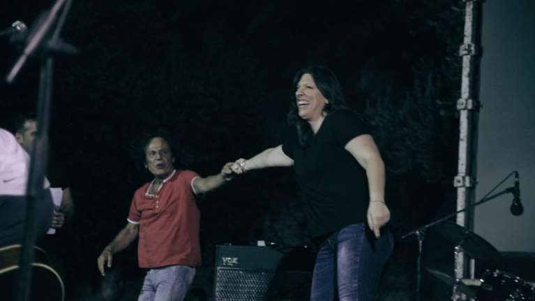 Η Ζωή γιόρτασε... το «όχι» στον Λυκαβηττό