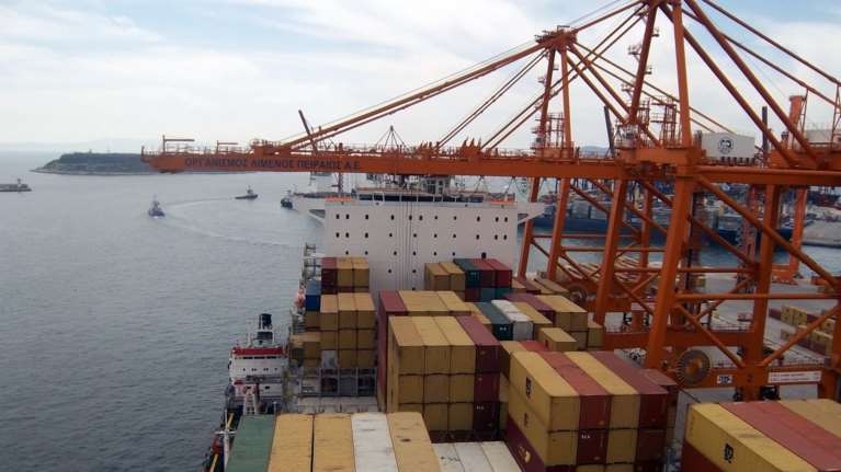 Πρόσθετες επενδύσεις 500 εκατ. € από Cosco και καρφί για τις απεργίες