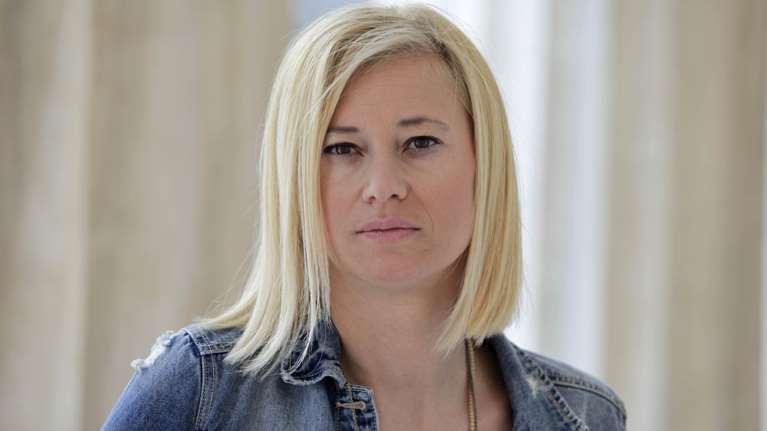 «Καρφί» Ραχήλ για τις τηλεοπτικές άδειες