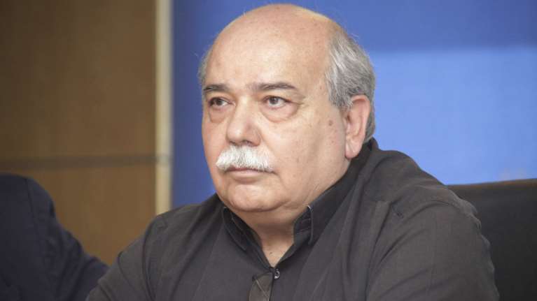 Βούτσης για Χ.Α:δεν μπορώ να βάλω απαγορευτικό σε ψήφο