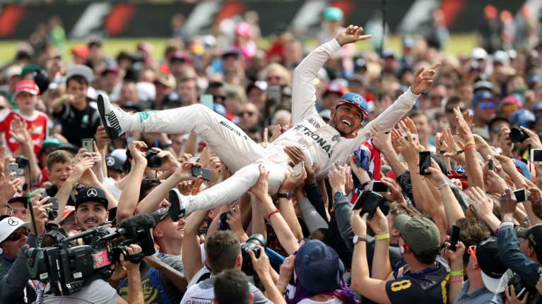 Τρίτη σερί νίκη για τον Hamilton στο Silverstone