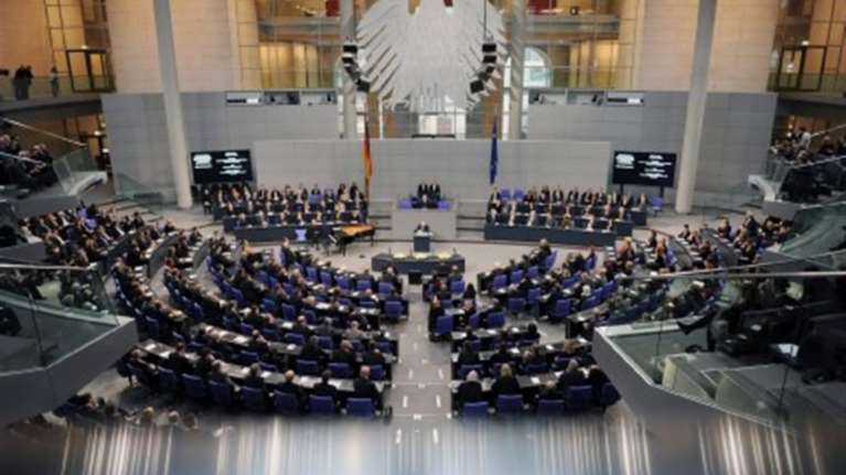 Die Welt: Οι Γερμανοί οικονομολόγοι θέλουν Ε.Ε. δύο ταχυτήτων