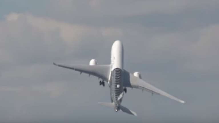 Η «τρομακτική» απογείωση ενός Airbus A350