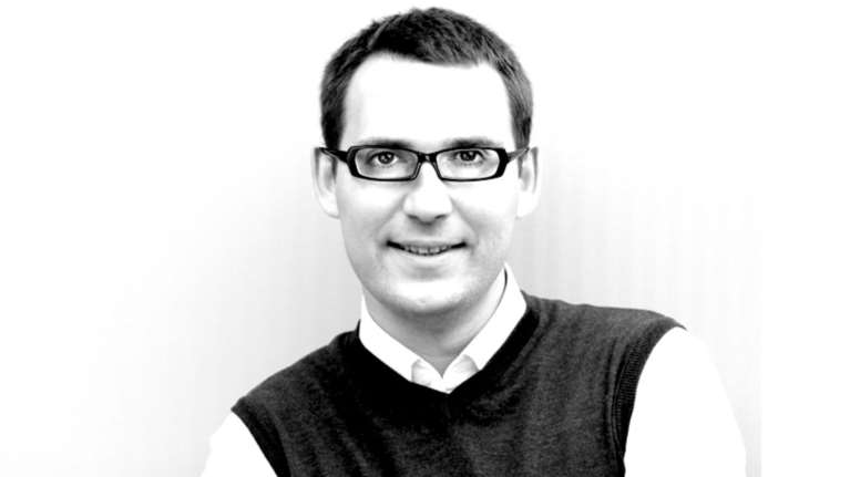 Στο έλεος της κομματοκρατίας