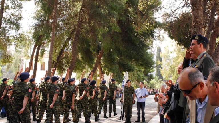 Αδειες και αμετάθετο:τα «δώρα» για τους στρατιωτικούς -συνδικαλιστές