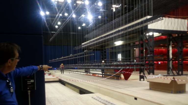 Μπήκαμε στα ενδότερα του Κέντρου Πολιτισμού Νιάρχος.Ακολουθείστε μας! Video