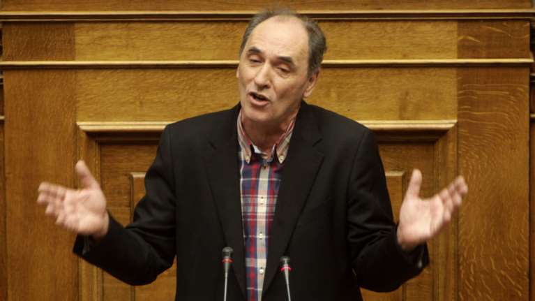 Ο Σταθάκης «δικαιολογεί» τον Βαρουφάκη για το κόστος 86 δισ.