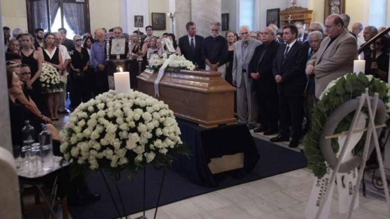 Πλήθος κόσμου είπε το ύστατο χαίρε στον Δ.Μαρωνίτη