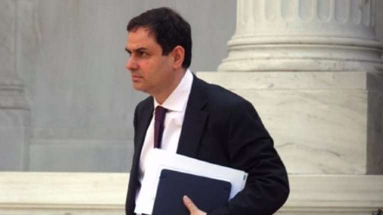 Θεϊκό...λαρισαίικο  tweet  από τον Φίλιππο Σαχινίδη για τον Μπ.Τζόνσον