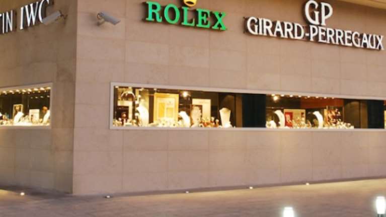 Ληστεία σε γνωστό κοσμηματοπωλείο στην Κηφισιά