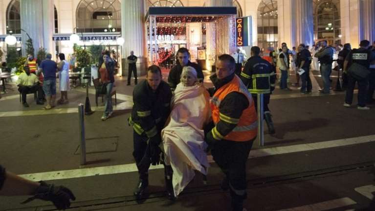 Γαλλία: Φορτηγό έπεσε σε πλήθος στην Νίκαια - ΒΙΝΤΕΟ