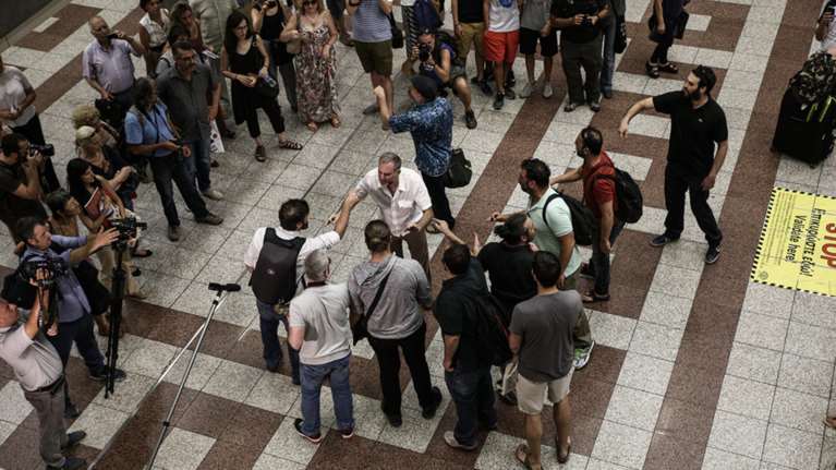 Τι είναι αυτή η φασαρία  στο Σύνταγμα;