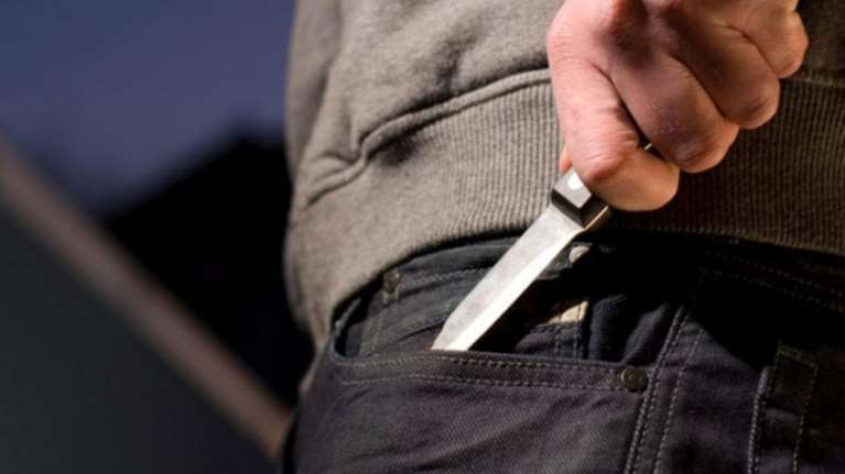 Αίγιο: Τον μαχαίρωσαν για να του πάρουν τα κλειδιά του ΙΧ!