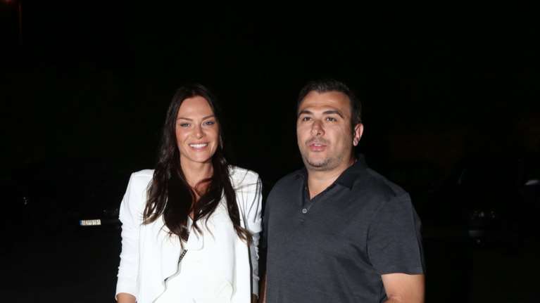 Δείτε τη selfie της Υβόννης στην αγκαλιά του Ρέμου