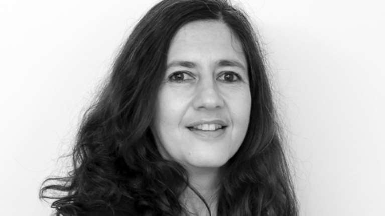 Νάγια Γιακουμάκη: η νέα Εταίρος &amp; Διευθύντρια της Μπιενάλε της Αθήνας