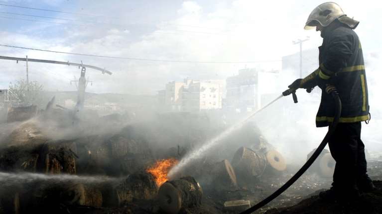 Φωτιά σε φορτηγό, κλειστή η Αθηνών-Λαμίας