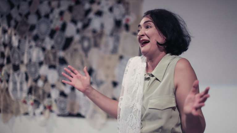 Η παράσταση «Σταματία, το γένος Αργυροπούλου» περιοδεύει στις Κυκλάδες