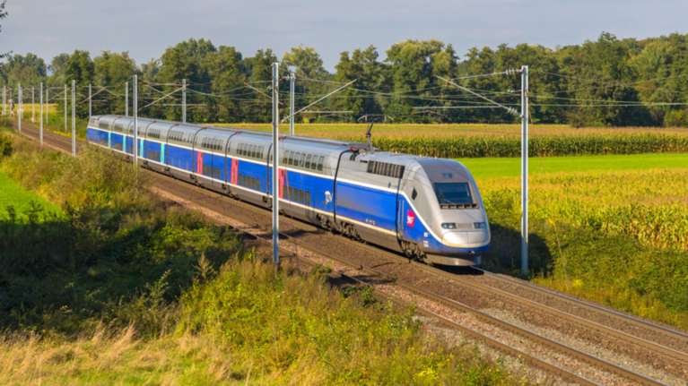 Συναγερμός σε τρένο στη Γαλλία με άτομα που κινούνταν υποπτα