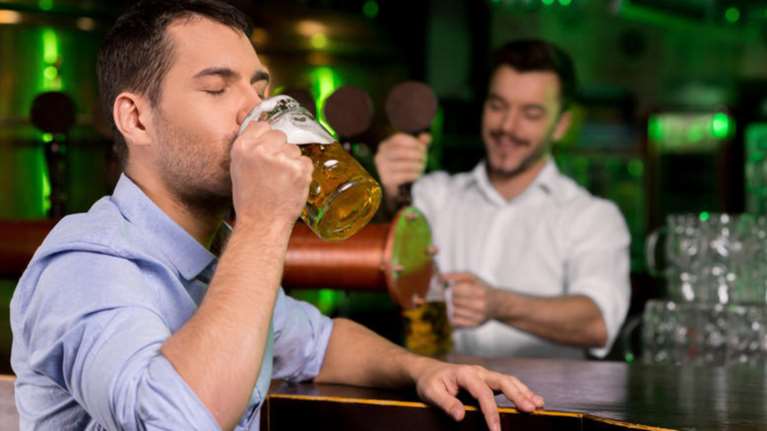 Μουσείο ψάχνει ...ειδικό για να πίνει μπύρες και να πληρώνεται