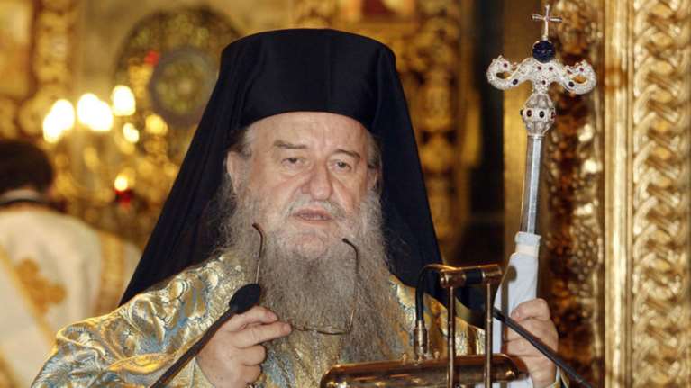 Ανθιμος για την έφοδο: Στο όνομα του διαβόλου γκρεμίζουν την εκκλησία μας