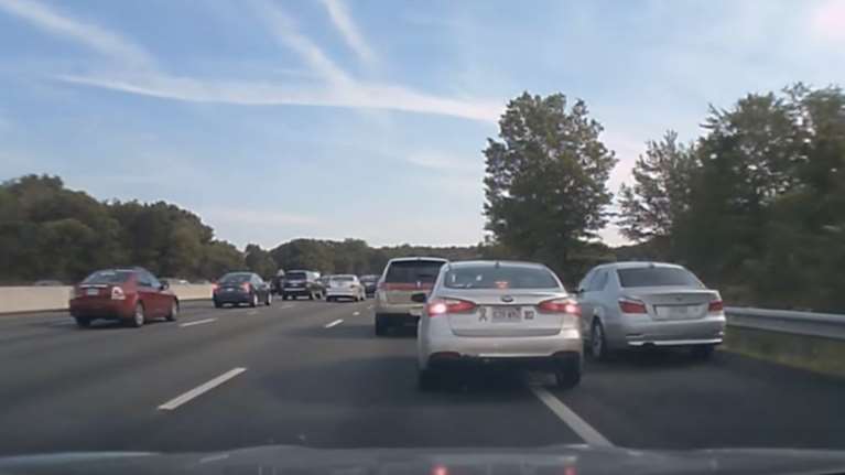 Μαθήματα σε αυτούς που προσπερνούν πατώντας στη Λ.Ε.Α.