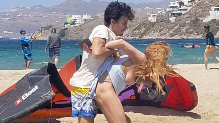 Αποκαλυπτικές φωτο: Σκηνές άγριου τσακωμού της Λόχαν στη Μύκονο