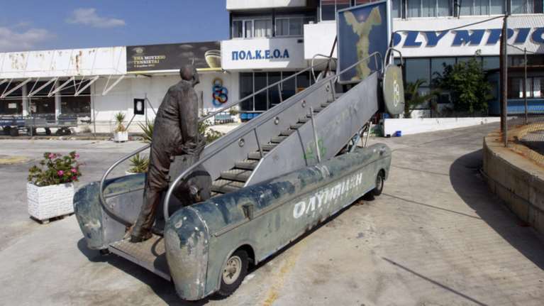 Παρέμβαση Φλαμπουράρη: Να προχωρήσουν όλα στο Ελληνικό