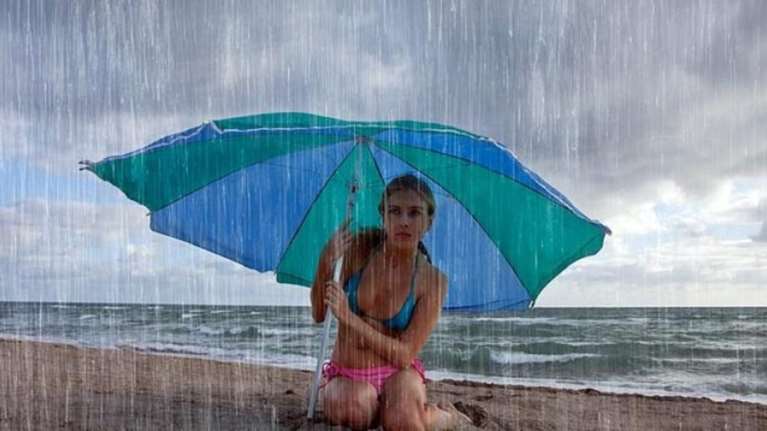 Βροχές &amp; καταιγίδες στη μισή χώρα, ζέστη στην υπόλοιπη