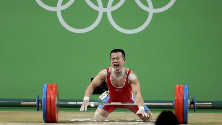 Ζήτησε συγνώμη από τον Κιμ Γιονγκ Ουν για το ασημένιο μετάλλιο!