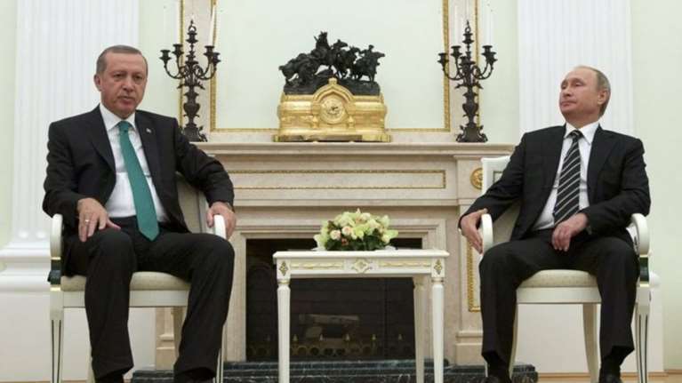 Αναβίωση του Turkish Stream επιδιώκουν Πούτιν-Ερντογάν-Τι θα πουν στη Μόσχα