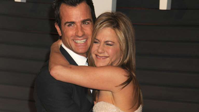 Ανιστον-Θερού: Πώς γιόρτασαντην πρώτη επέτειο του γάμου τους