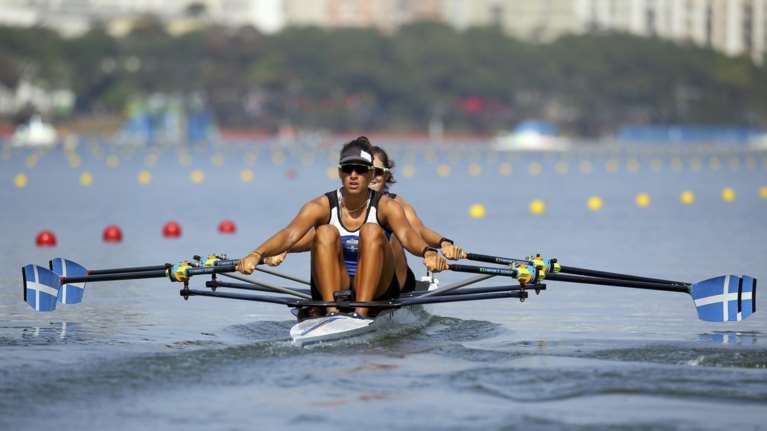 Στον τελικό διπλού σκιφ οι Νικολαΐδου και Ασουμανάκη