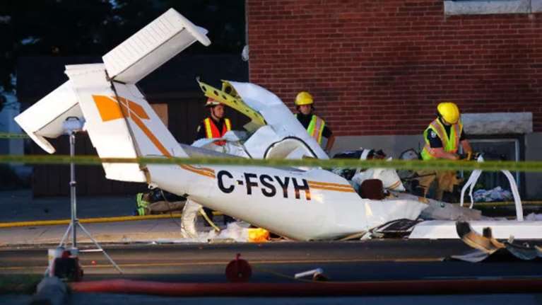 Καναδός έκλεψε αεροπλάνο και σκοτώθηκε όταν πήγε να το προσγειώσει