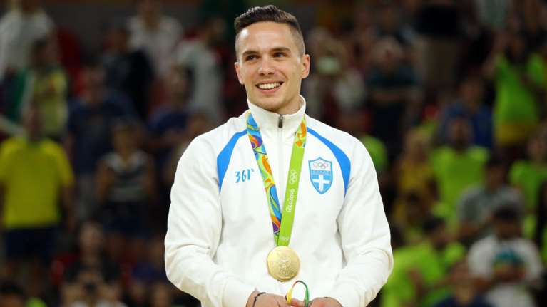 Αποθεώνουν τον Λευτέρη Πετρούνια τα διεθνή ΜΜΕ