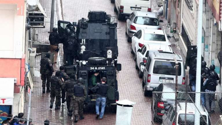 Εφοδος της Αστυνομίας σε 44 εταιρείες της Κωνσταντινούπολης