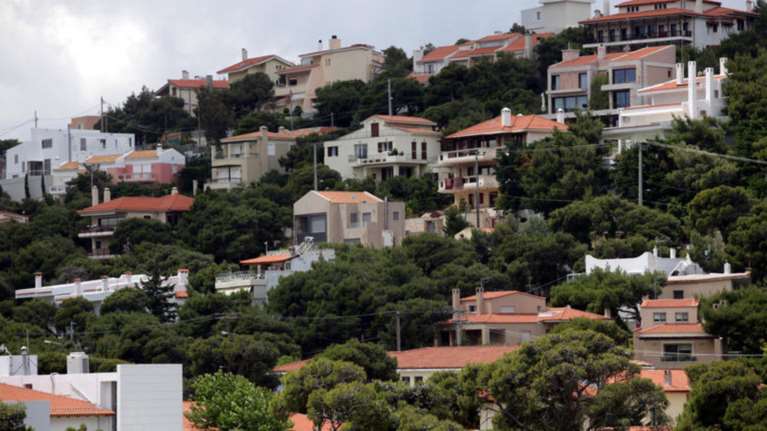 Στα τέλη Αυγούστου έρχεται τελικά η «λυπητερή» του ΕΝΦΙΑ