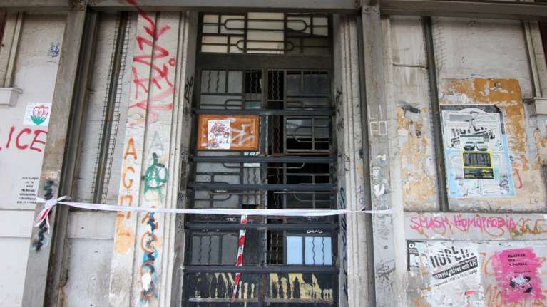 Η "ανοχή" της πολιτείας στις καταλήψεις "τρομάζει" την ΕΛ.ΑΣ.