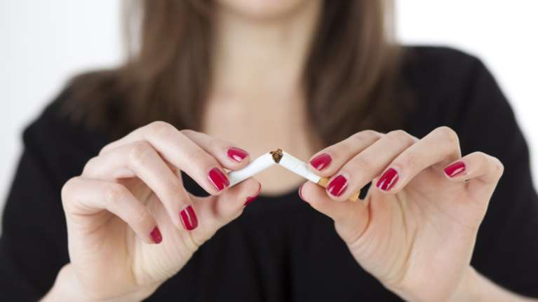 Και όμως: Μειώνεται το ποσοστό των καπνιστών στην Ελλάδα