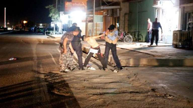 Συγκλονιστικό βίντεο με σύλληψη ανήλικου βομβιστή στο Ιράκ