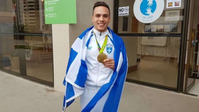 Το συγκινητικό μήνυμα του Πετρούνια στο Facebook