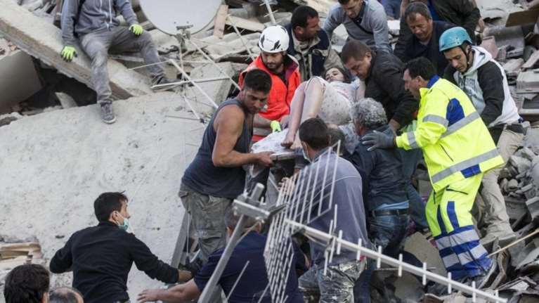 Εικόνες φρίκης από Ιταλία, τουλάχιστον 38 οι νεκροί