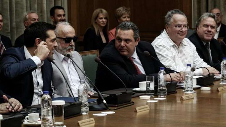 Υπόγειες κόντρες υπουργών με φόντο τον ανασχηματισμό