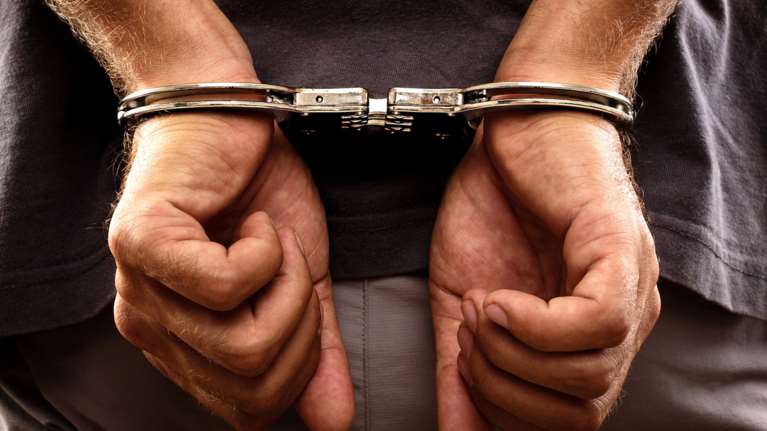 Συνελήφθη στη Βούλα για απάτη - μαμούθ 9 εκατ. δολαρίων