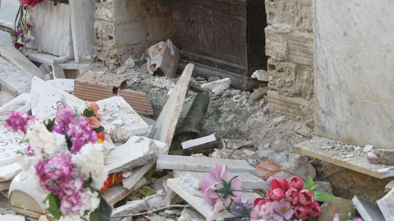 Συγκλονίζει η 8χρονη που θυσιάστηκε για να σώσει την 4χρονη αδελφή της