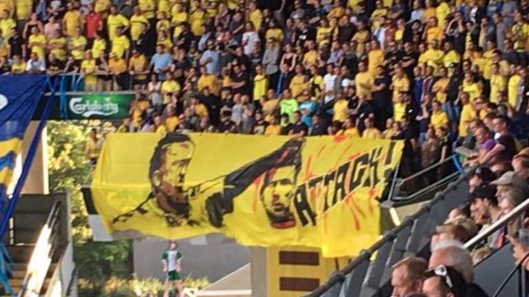 Εμετικό πανό των Δανών: Εκοψαν το κεφάλι του Μπέργκ