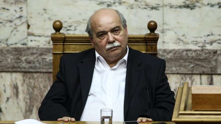 Νέα επίθεση Βούτση στην Κομισιόν για ΕΛΣΤΑΤ και Γεωργίου